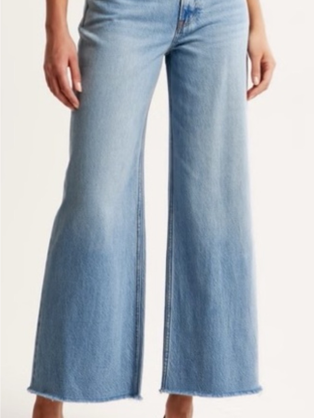 Abercrombie & Fitch The Crop Wide Leg High Rise Jeans - Size 34